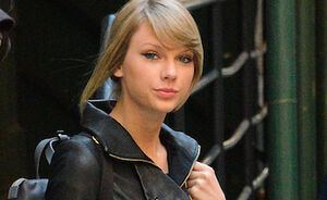 OOTD: Taylor Swift in all black