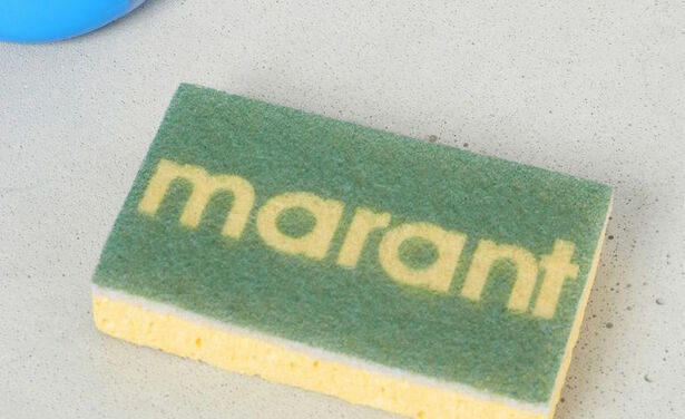 Isabel Marant plakt haar logo op allerdaagse items en wij willen ze hebben